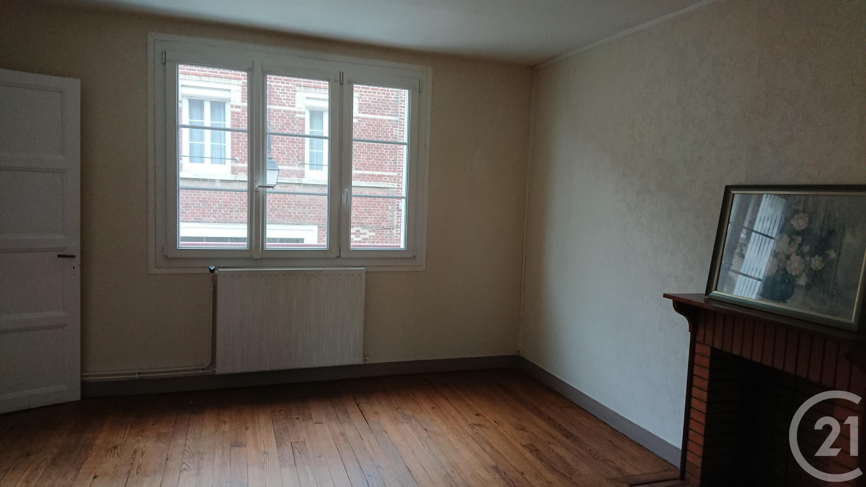 Appartement F3 à louer - 3 pièces - 55,0 m2 - NOYON - 60 - PICARDIE