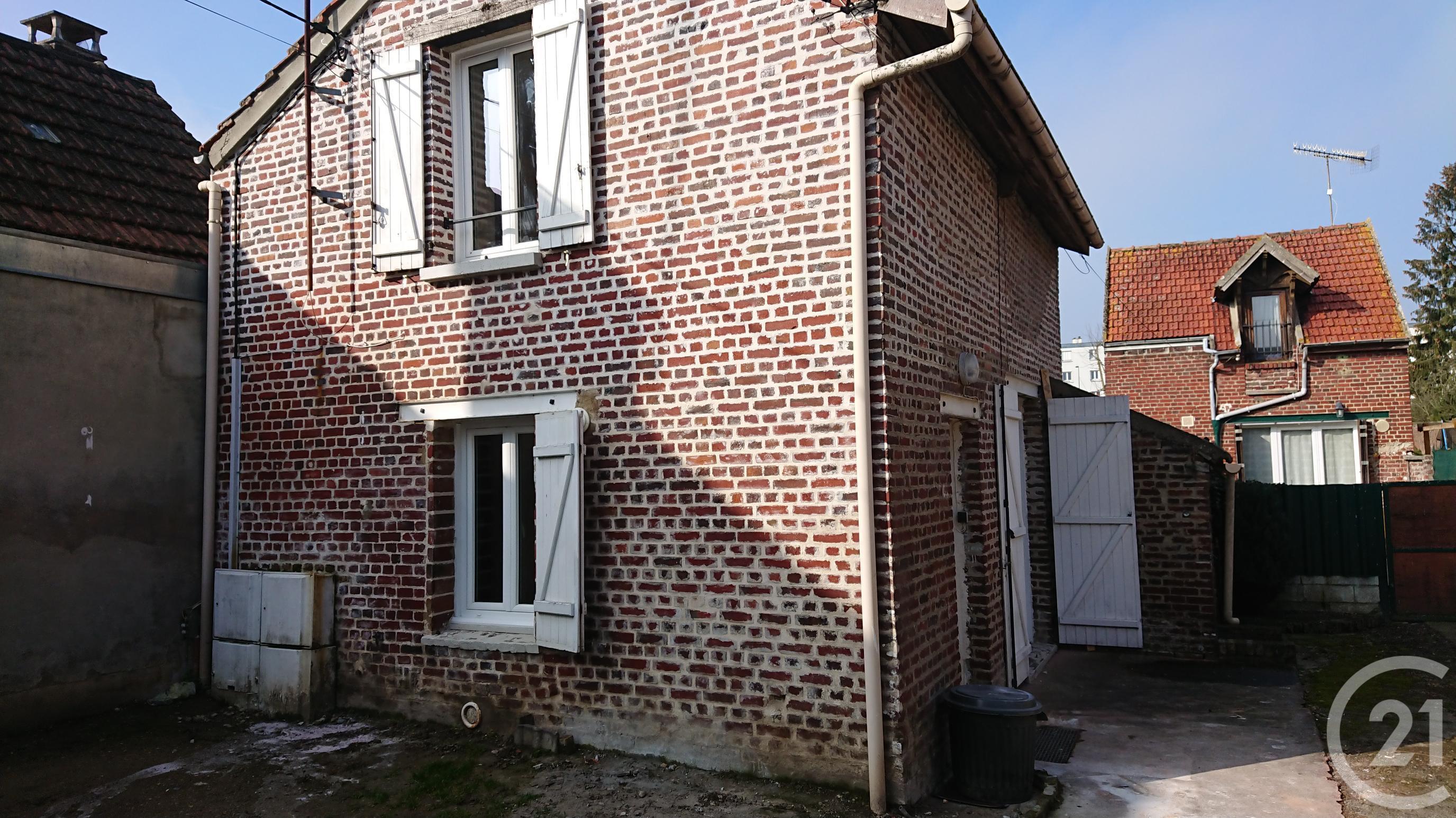 Maison à louer - 3 pièces - 53,0 m2 - NOYON - 60 - PICARDIE