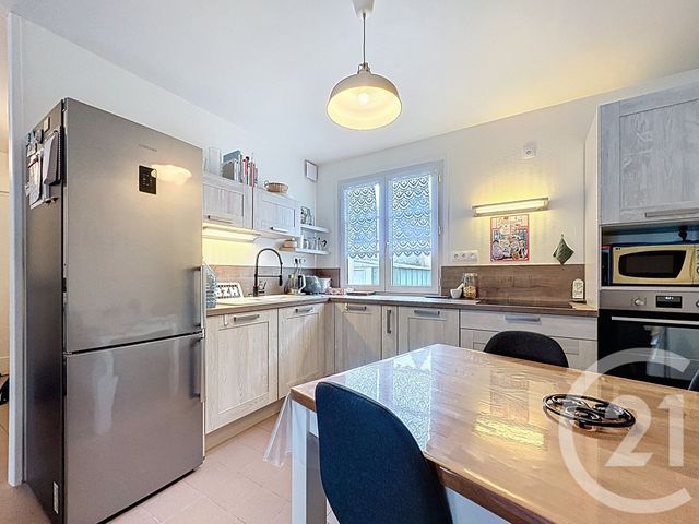 Appartement T4 à vendre - 4 pièces - 69.18 m2 - NOYON - 60 - PICARDIE - Century 21 Saint Eloi