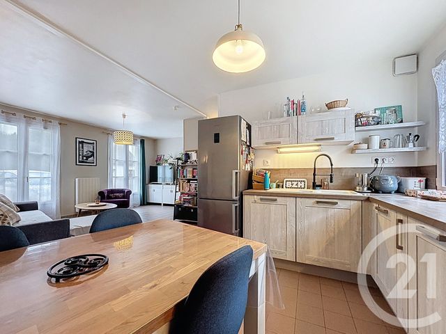 Appartement T4 à vendre - 4 pièces - 69.18 m2 - NOYON - 60 - PICARDIE - Century 21 Saint Eloi