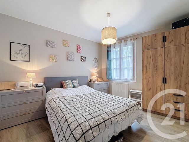 Appartement T4 à vendre - 4 pièces - 69.18 m2 - NOYON - 60 - PICARDIE - Century 21 Saint Eloi