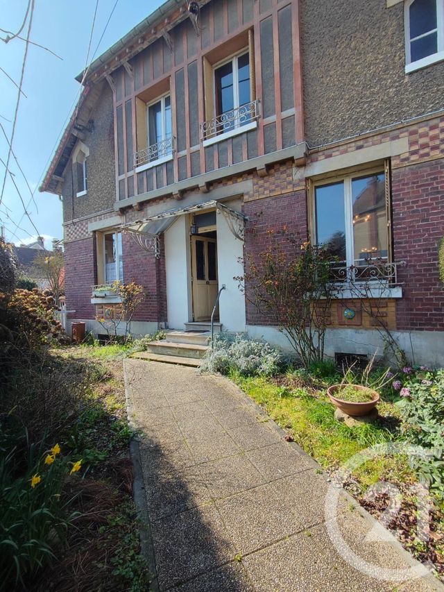  - NOYON - 
