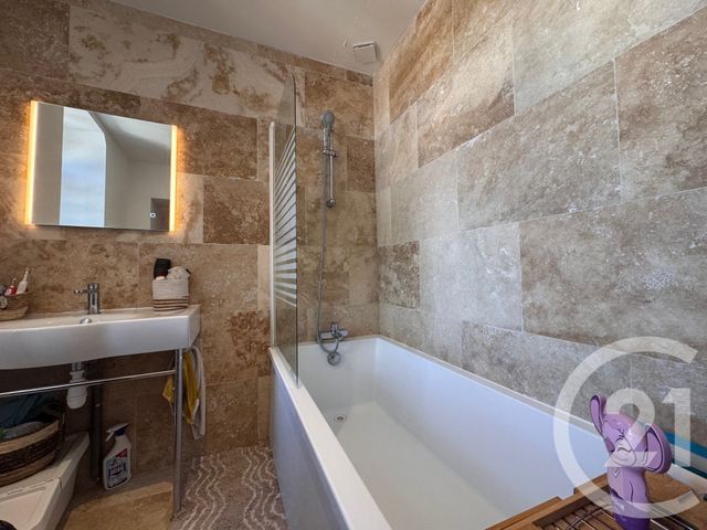 Appartement F3 à louer - 3 pièces - 76.0 m2 - NOYON - 60 - PICARDIE - Century 21 Saint Eloi