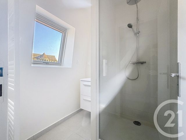 Appartement F2 à louer - 2 pièces - 38.76 m2 - NOYON - 60 - PICARDIE - Century 21 Saint Eloi