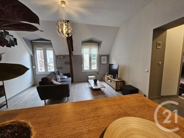 Appartement F3 à louer - 3 pièces - 53.0 m2 - NOYON - 60 - PICARDIE - Century 21 Saint Eloi