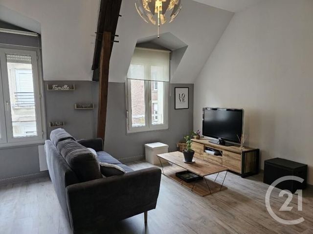 Appartement F3 à louer - 3 pièces - 53.0 m2 - NOYON - 60 - PICARDIE - Century 21 Saint Eloi