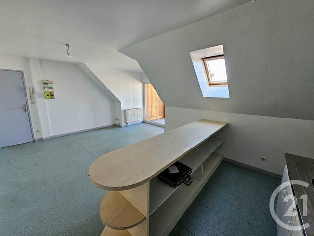 Appartement F2 à louer - 2 pièces - 49.5 m2 - CRISOLLES - 60 - PICARDIE - Century 21 Saint Eloi