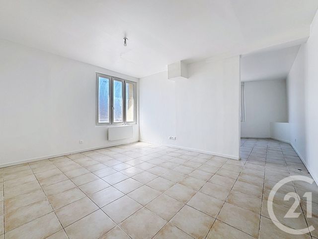 Appartement F3 à louer - 3 pièces - 67.0 m2 - NOYON - 60 - PICARDIE - Century 21 Saint Eloi