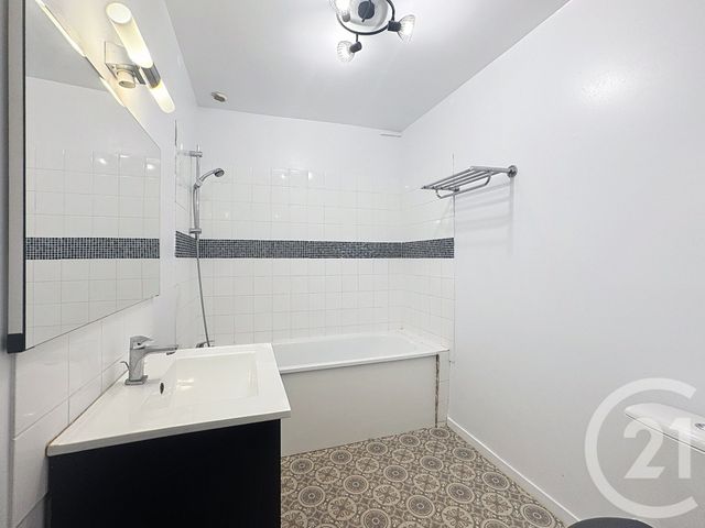 Appartement T2 à louer - 2 pièces - 42.55 m2 - NOYON - 60 - PICARDIE - Century 21 Saint Eloi